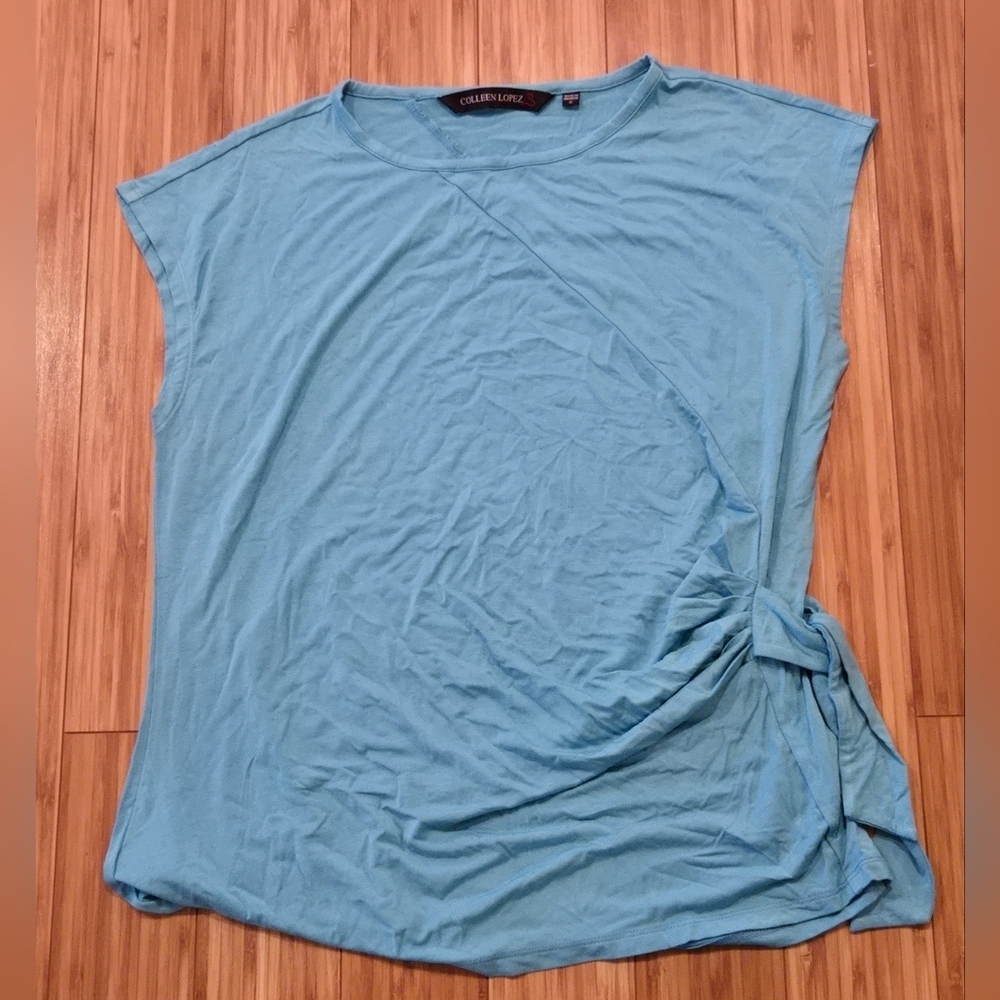 💚 NWOT Colleen Lopez Casual Blue Gathered Top